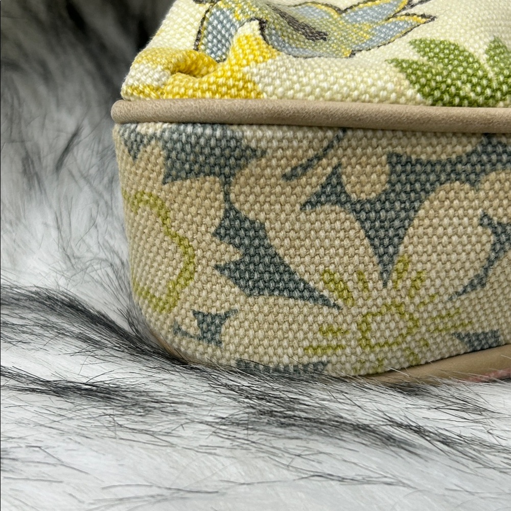 Fossil Elegant large Floral Patchwork Clutch/Wris… - image 5